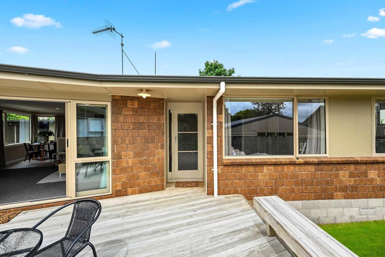 Endeavour Adventures Apartment Hamilton Exterior foto